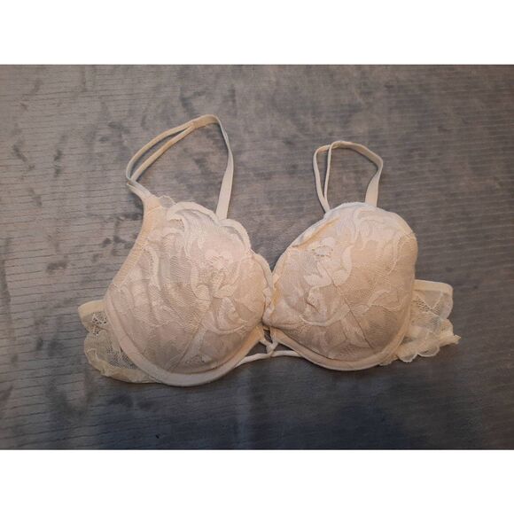 Victoria's Secret Size 34A White Lace Padded Plunge Push Up Bra - Picture 1 of 3